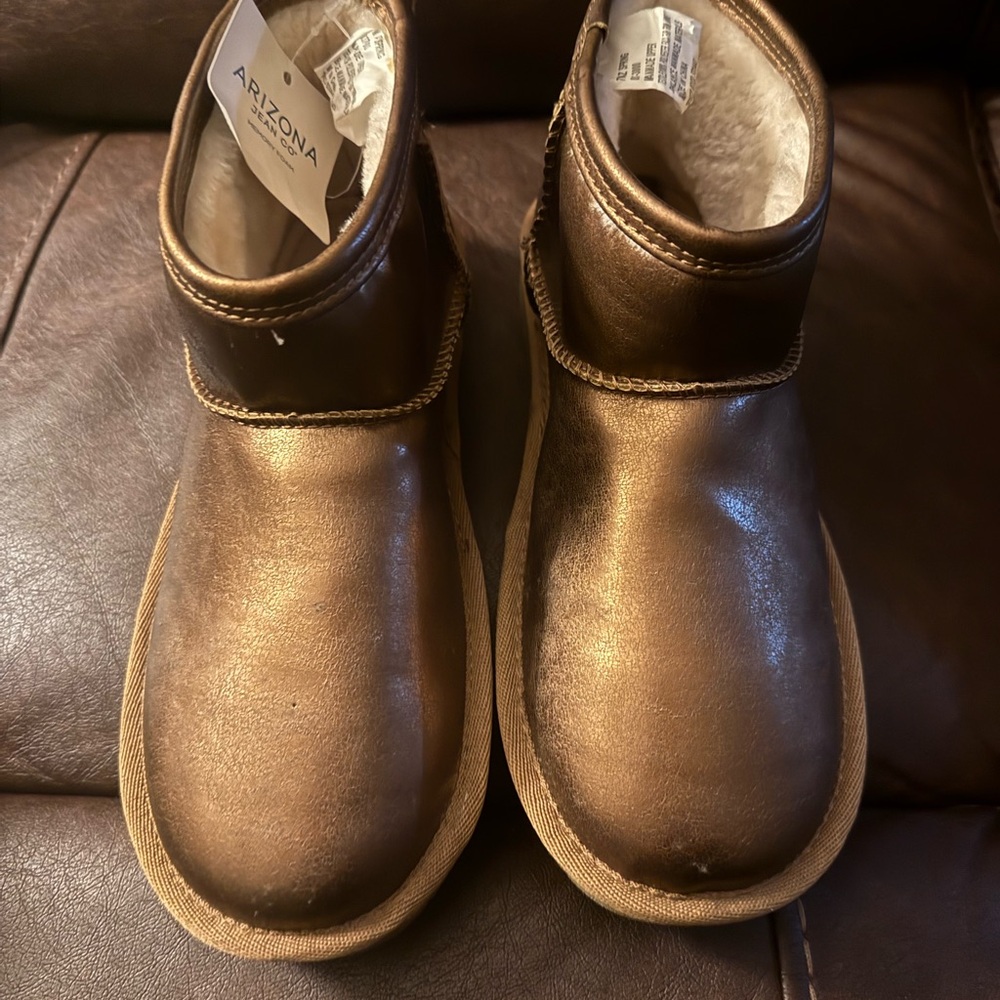Arizona Jean Company Kids Metallic Brown Boots